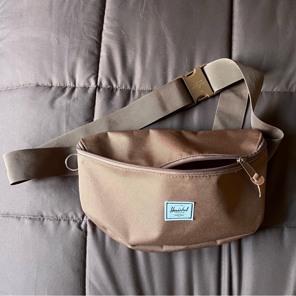 Herschel Supply Company Brown Crossbody/Belt Bag